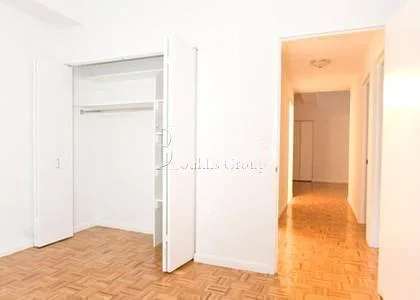 https://d2f5mm04vumuna.cloudfront.net/unit-images/a001ab91-6244-4683-8415-1ebf74aaf37b/s/248144_1155194_v4G6P.webp